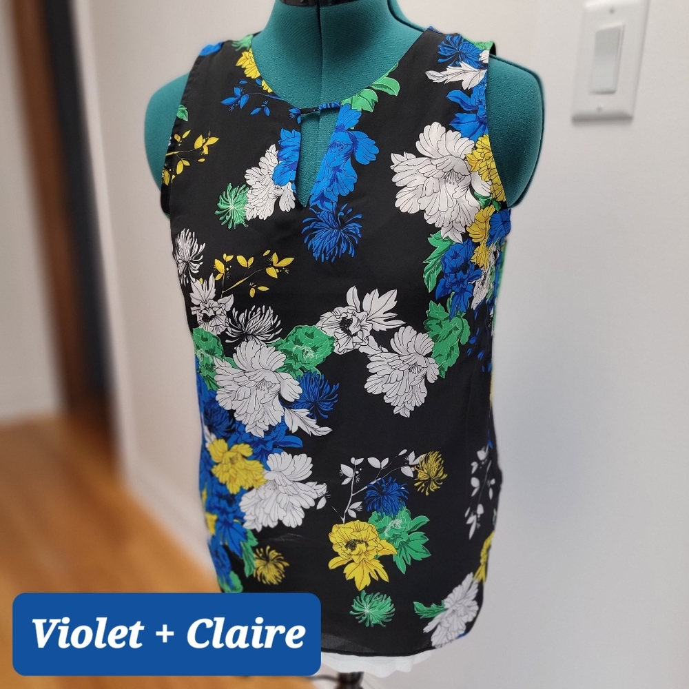 Violet and Claire semi sheer. Sleeveless top size medium